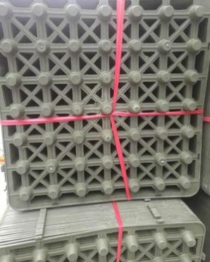 銅川小區綠化工程用的排水濾水板（凹凸型）